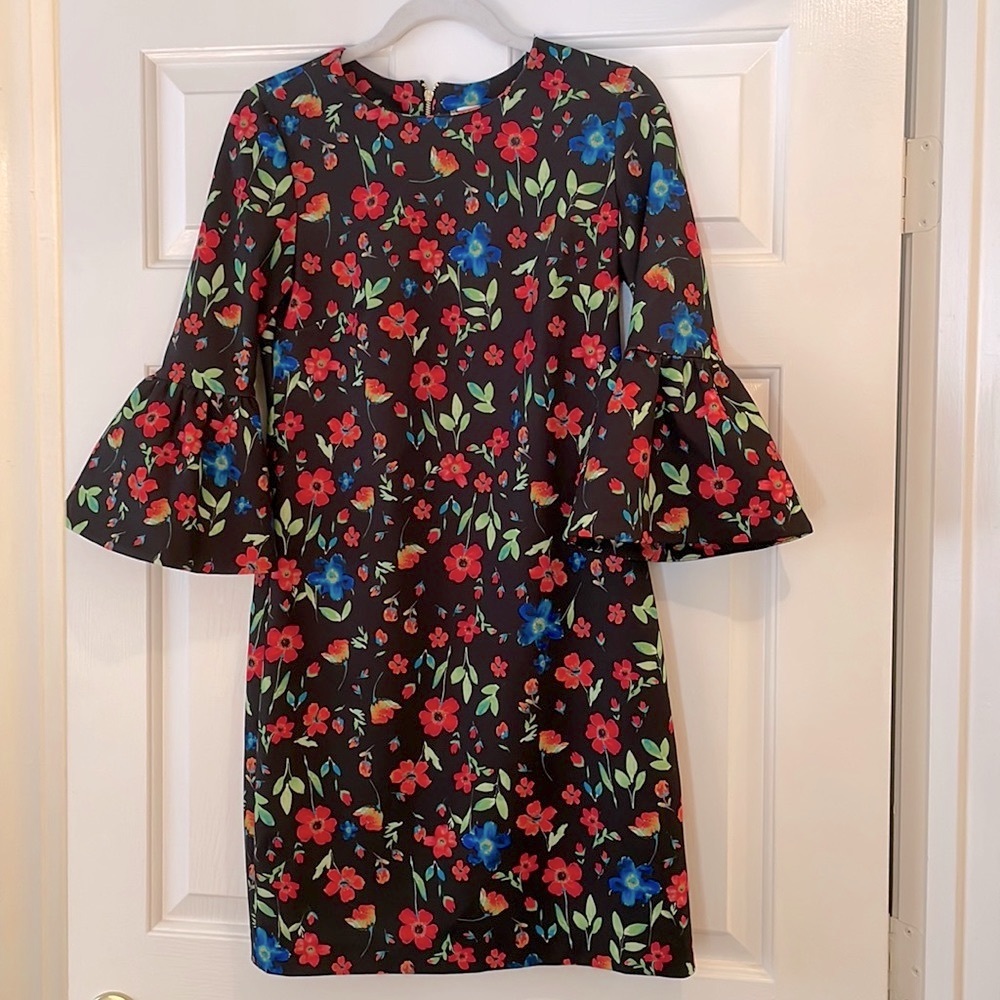 Calvin Klein Women’s Black Floral Bell Sleeve Dress Sz 4